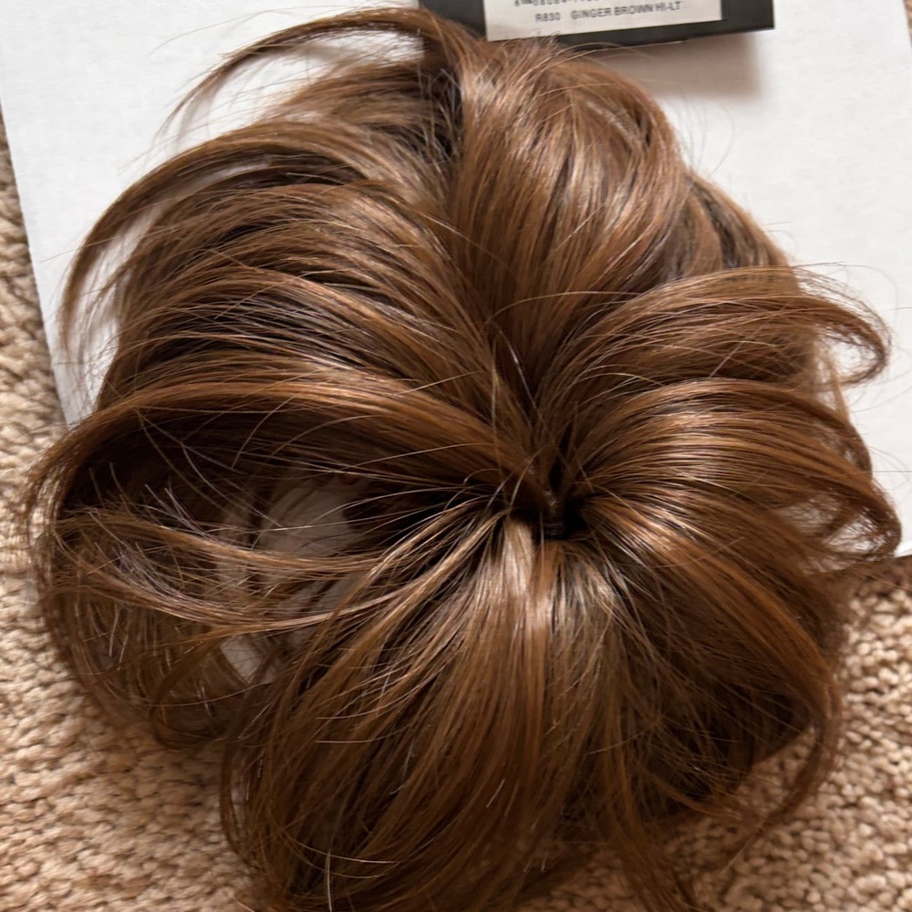 Hairdo Brown Hair Wraps. OS. All synthetic. - Picture 8 of 13
